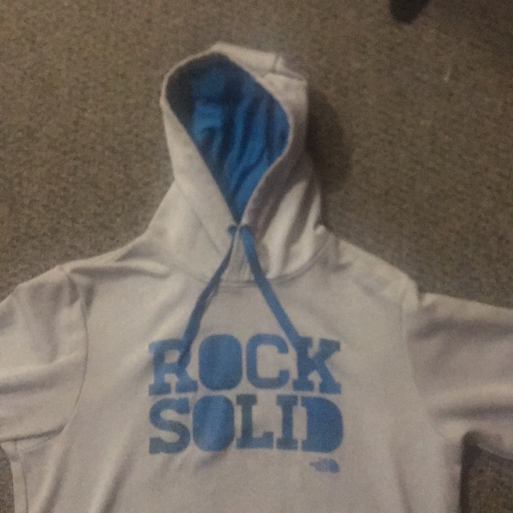 North Face hoodie - Picture 2 of 3